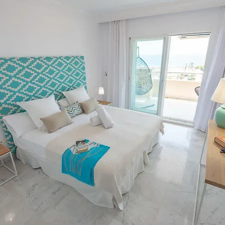 Puerto Banus Sea Front Apartament